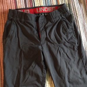 Men's gray underarmour khakis. Size 30w30L